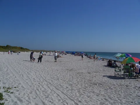 Bill Baggs Cape Florida State Park: the grounds