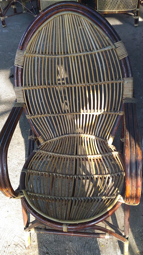 Rattan: chooral furniture